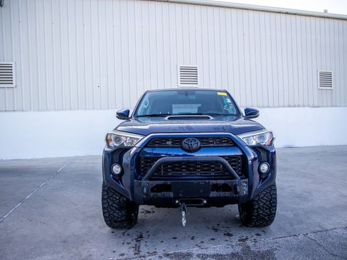 Used 2019 Toyota 4Runner TRD Off-Road Premium image 4