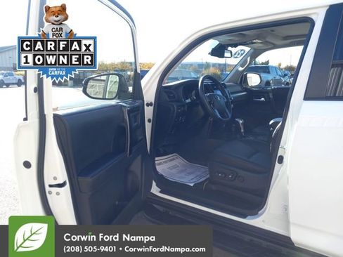 Used 2022 Toyota 4Runner TRD Off-Road Premium image 9