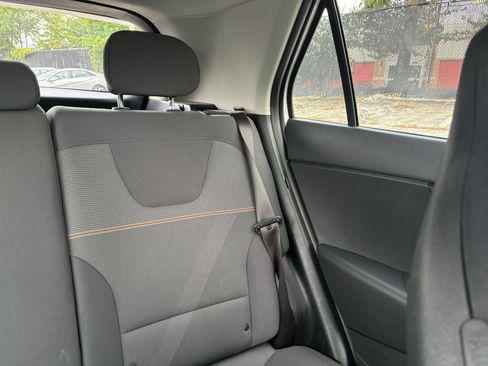 Used 2026 Kia Niro LX FWD image 32