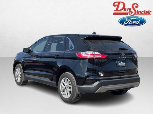 Used 2024 Ford Edge SEL w/ Convenience Package image 9