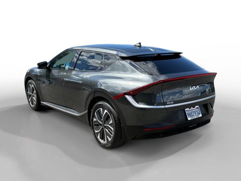 Used 2024 Kia EV6 Light RWD image 3