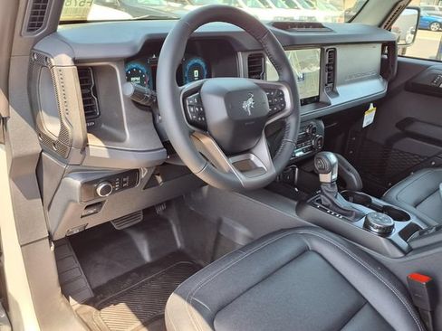 New 2026 Ford Bronco Badlands AWD/4WD image 9
