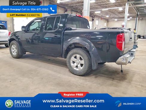 Used 2011 Nissan Frontier SV AWD/4WD image 3