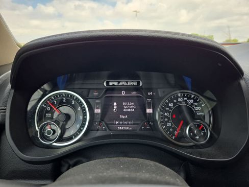 Used 2020 RAM 1500 Laramie image 31