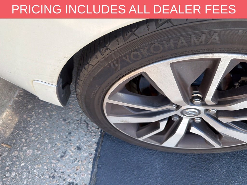 Used 2019 Nissan Maxima 3.5 SV w/ Floor Mat Group FWD image 10