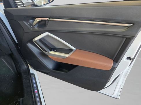 Used 2022 Audi Q3 2.0T Premium Plus image 24