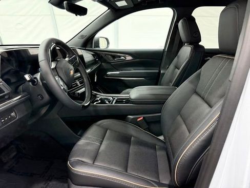 New 2026 Chevrolet Traverse High Country image 13