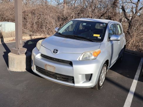 Used 2008 Scion xD image 3