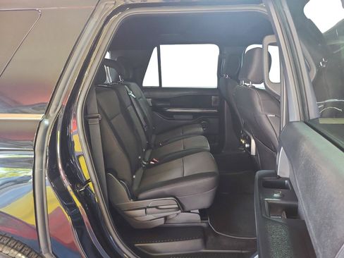 Used 2018 Ford Expedition Max XLT RWD image 22
