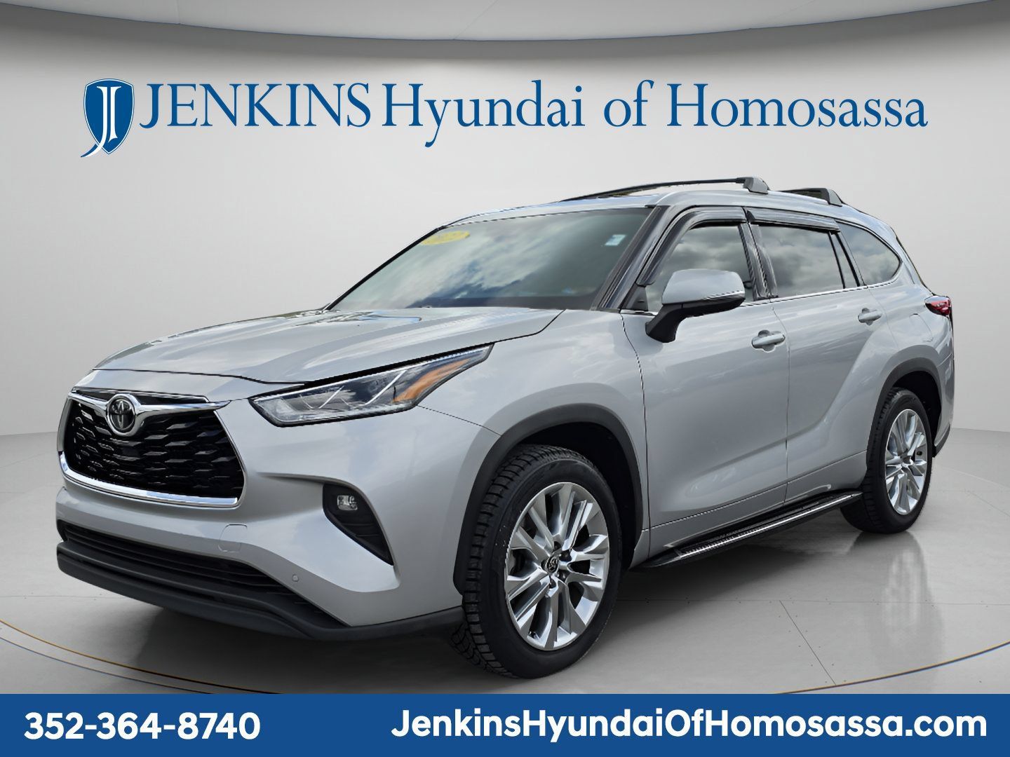 Used 2022 Toyota Highlander Limited FWD image 9