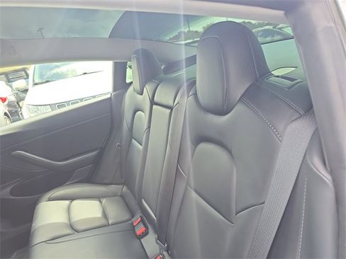Used 2020 Tesla Model 3 Standard Range Plus image 12