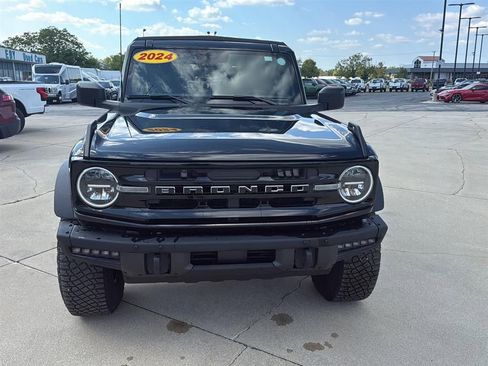 Used 2024 Ford Bronco Big Bend w/ Sasquatch Package image 9