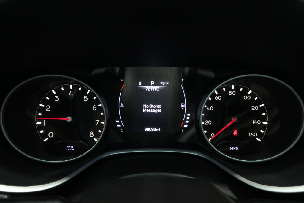 Used 2019 Jeep Compass Latitude w/ Cold Weather Group AWD/4WD image 16