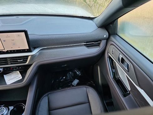 New 2026 Ford Explorer Platinum w/ LUX Leather Package image 14