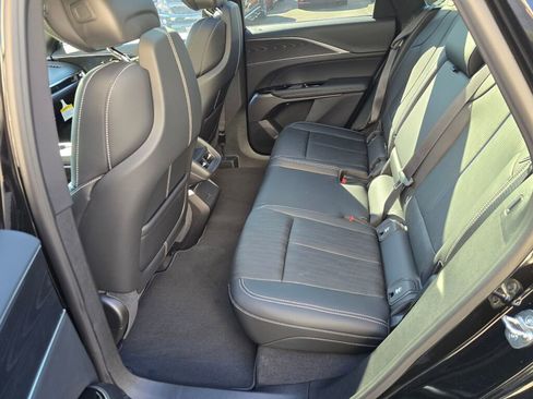 New 2026 Cadillac Lyriq Sport image 17