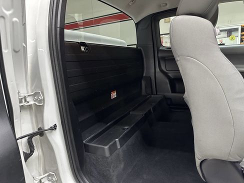 Used 2020 Toyota Tacoma SR image 15