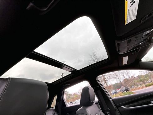 Used 2021 Cadillac XT5 Premium Luxury image 28