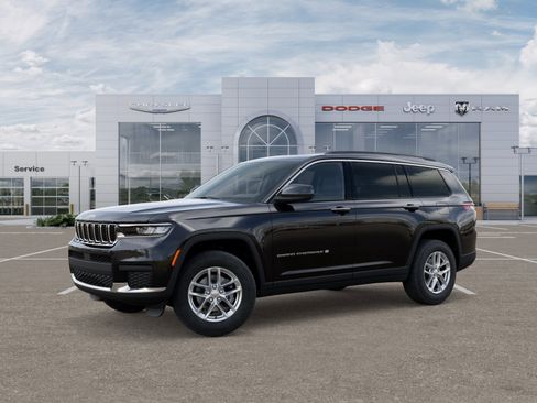 New 2025 Jeep Grand Cherokee L Laredo image 2