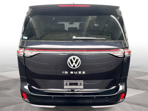New 2025 Volkswagen ID. Buzz Pro S image 7