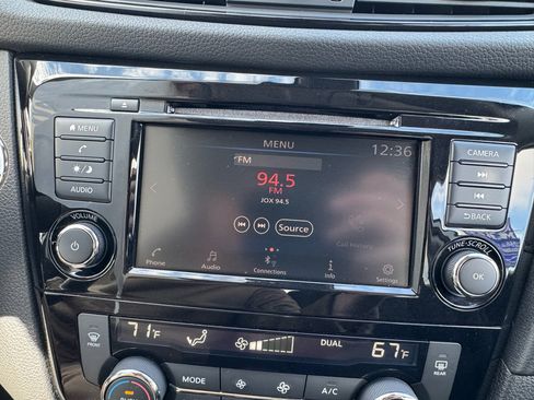 Used 2019 Nissan Rogue SV image 24