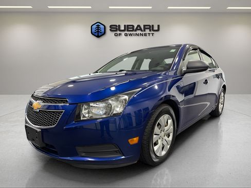 Used 2012 Chevrolet Cruze LS FWD image 1