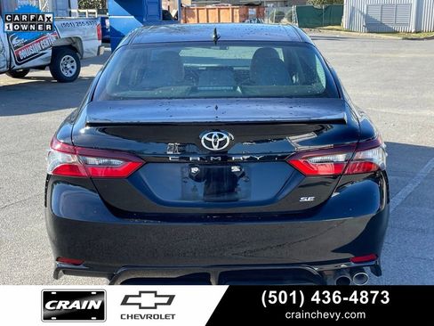 Used 2023 Toyota Camry SE image 6
