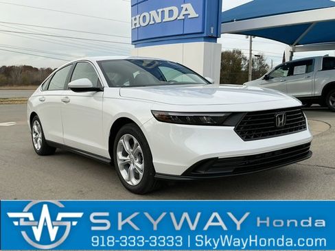 New 2025 Honda Accord LX image 1