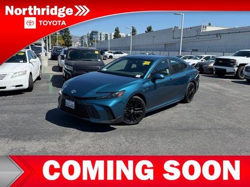 Used 2026 Toyota Camry SE image 1