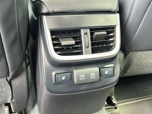 Used 2022 Subaru Outback Limited image 28