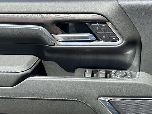 New 2026 GMC Sierra 2500 SLT AWD/4WD image 23