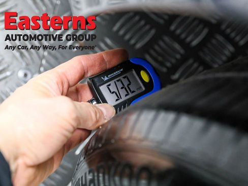 Used 2023 Tesla Model 3 Standard Range image 23