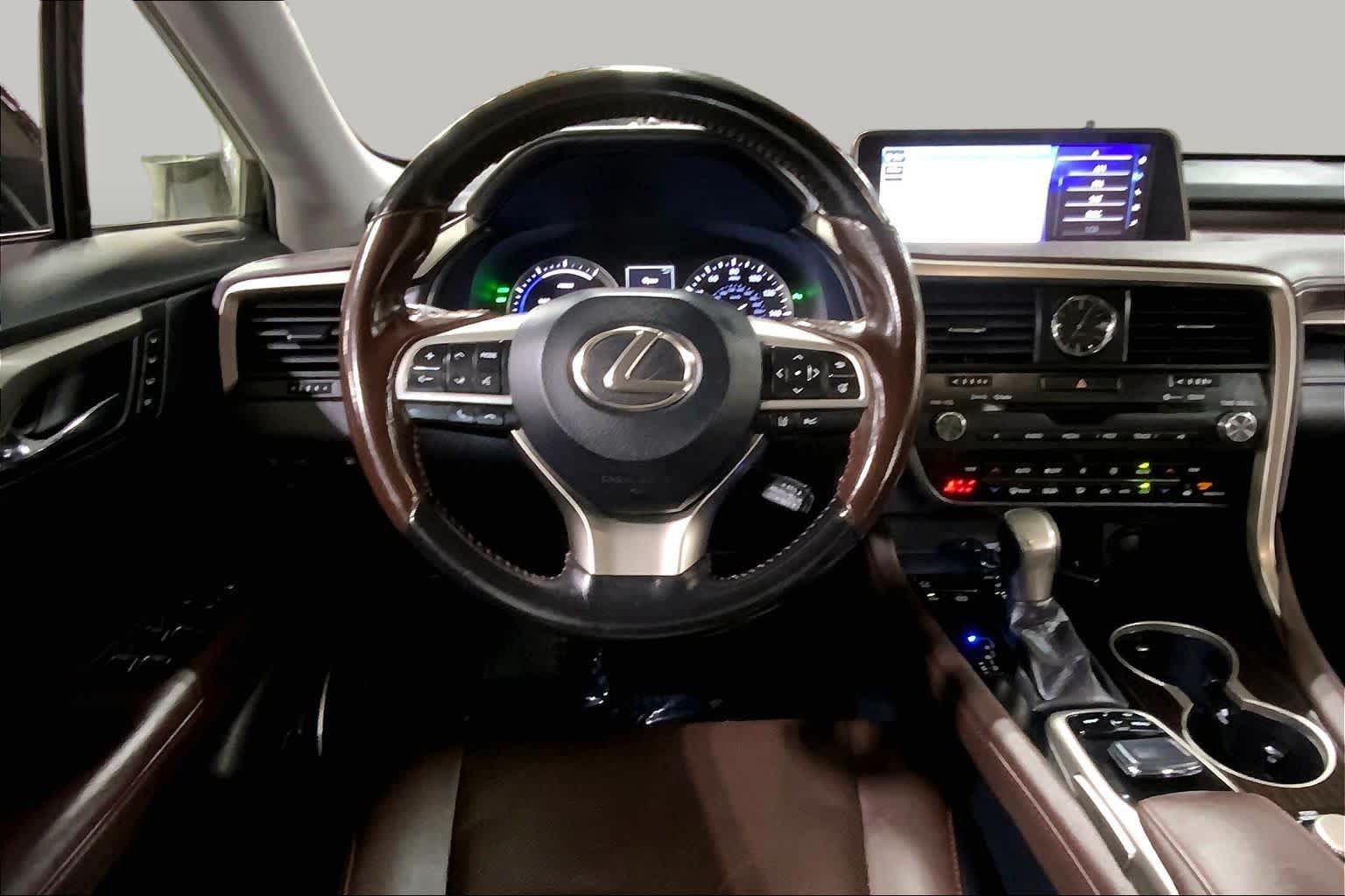 Used 2018 Lexus RX 450hL Premium w/ Premium Package AWD/4WD image 6