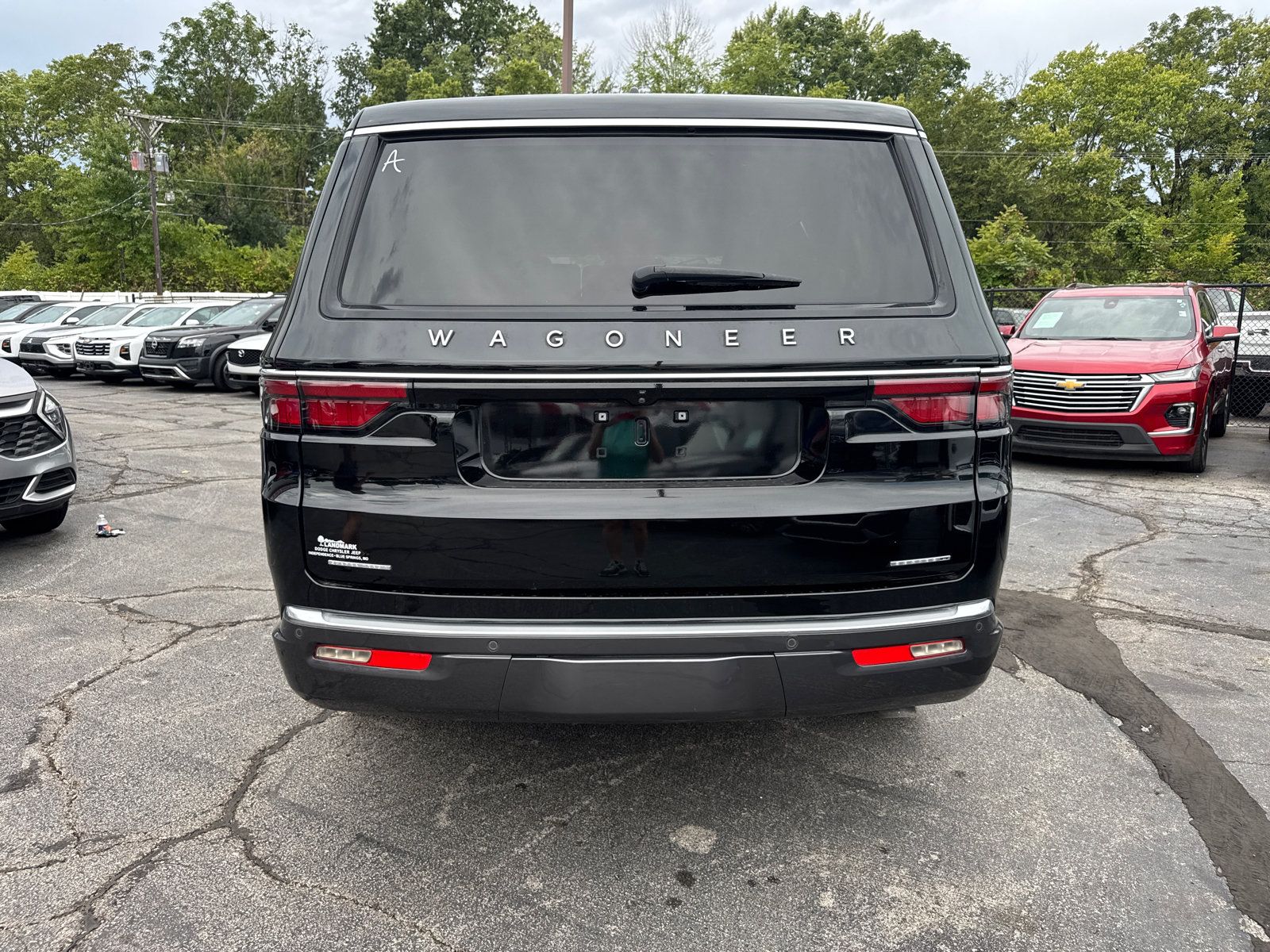 Used 2022 Jeep Wagoneer Series II AWD/4WD image 4