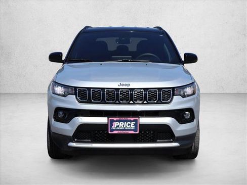 Used 2025 Jeep Compass Limited AWD/4WD image 2