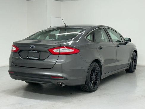 Used 2016 Ford Fusion SE w/ Equipment Group 202A image 27