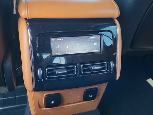 Used 2023 Lincoln Aviator Black Label Grand Touring AWD/4WD image 14