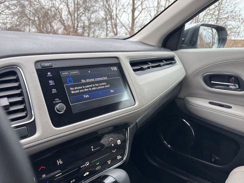 Used 2022 Honda HR-V EX-L image 18