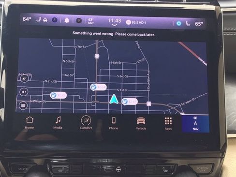 Used 2024 Jeep Grand Cherokee Limited image 13