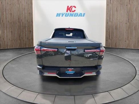 New 2025 Hyundai Santa Cruz Limited image 8