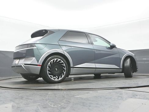 Used 2022 Hyundai Ioniq 5 Limited image 12