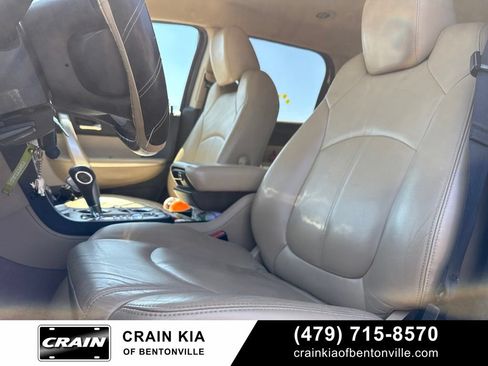 Used 2012 GMC Acadia SLT FWD image 28