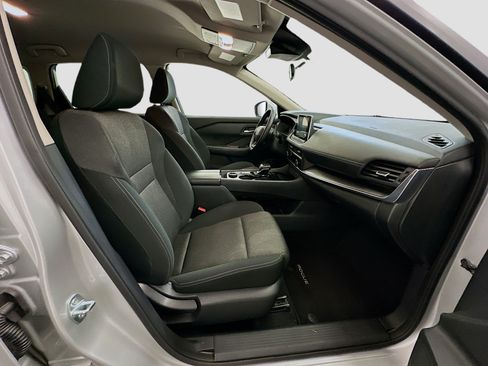 Used 2025 Nissan Rogue SV AWD/4WD image 32