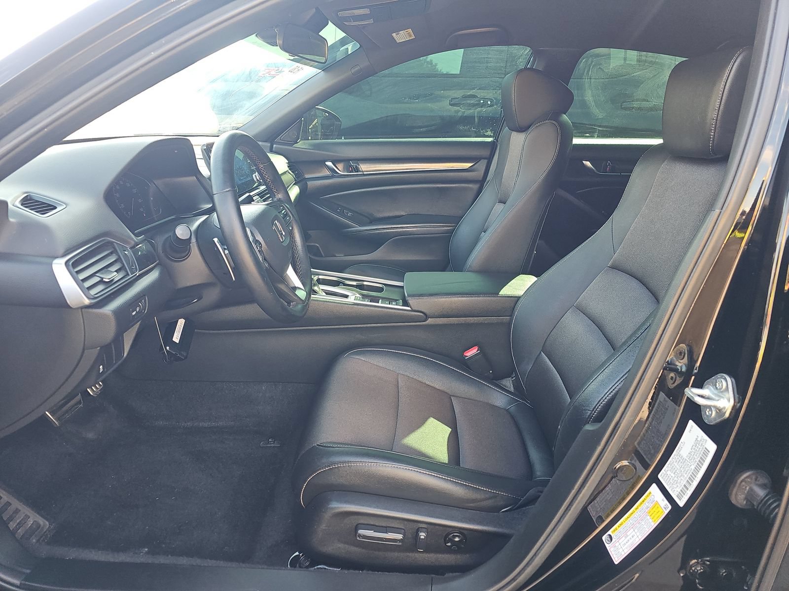 Used 2022 Honda Accord Sport image 5