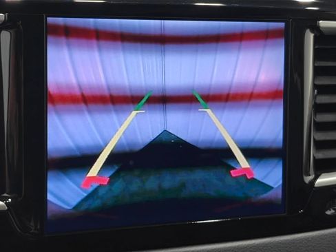 Used 2017 Chrysler Pacifica Touring-L FWD image 7
