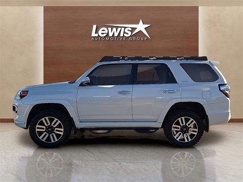 Used 2021 Toyota 4Runner Limited image 2