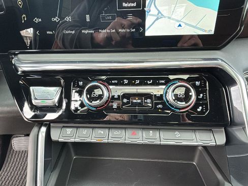 New 2025 GMC Sierra 2500 Denali Ultimate w/ Snow Plow Prep/Camper Package image 22