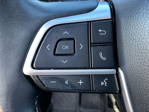 Used 2023 Toyota Highlander XSE image 20