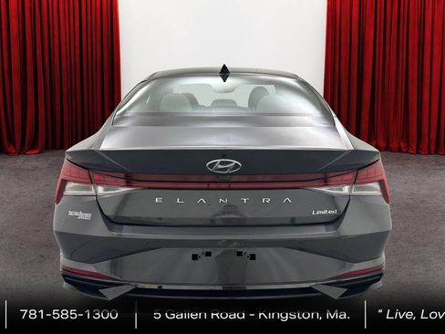 Used 2023 Hyundai Elantra Limited FWD image 6