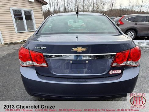 Used 2013 Chevrolet Cruze LS image 11