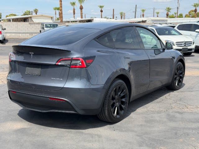 Used 2021 Tesla Model Y Long Range AWD/4WD image 3
